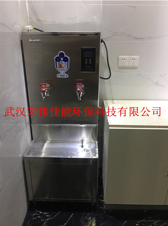 劉勇健身會(huì)所在我公司采購康麗源直飲機(jī)